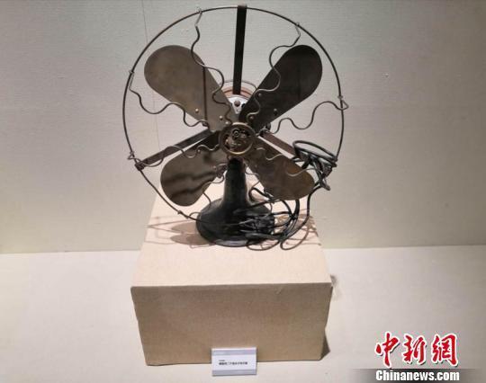 f9198618367adab44807356457eba6198601e482.jpeg