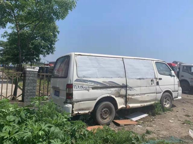 Rb8vT6fJ4eReFH.jpg